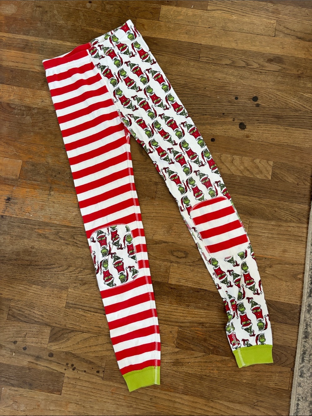 Hanna Andersson Red, White & Green Grinch Stripe Leggings
